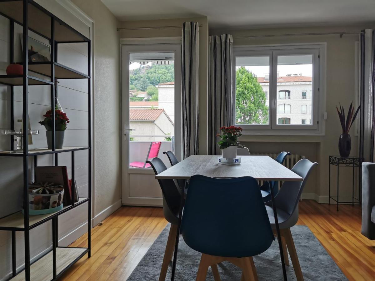 Velay cocon appartement 4 chambres avec vue sur les monuments Le Puy-en-Velay Extérieur photo